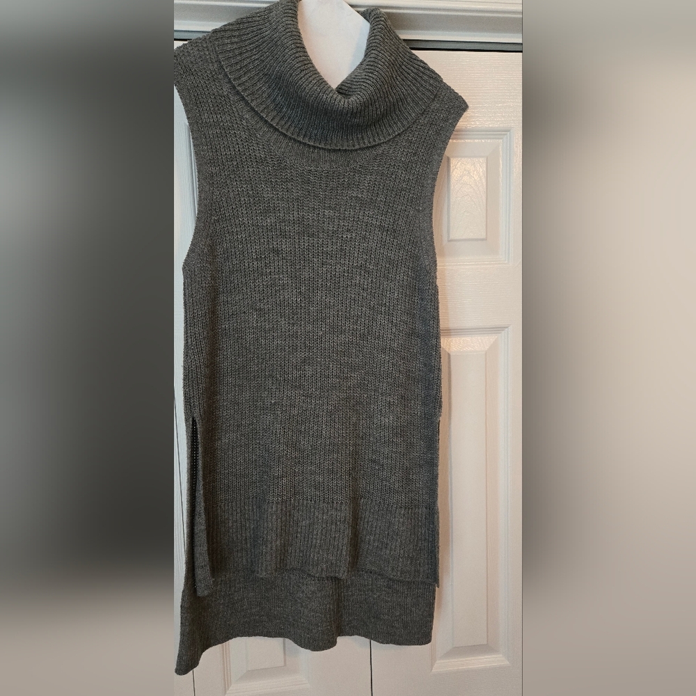 Sleeveless Cowl Neck Knit Tunic Sweater - Gray